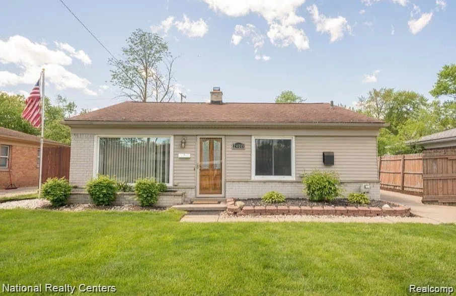 28111 BRENTWOOD STREET Southfield City, MI 48076