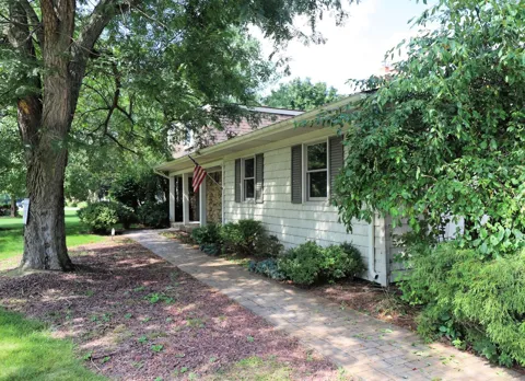 8560 Appleblossom Lane