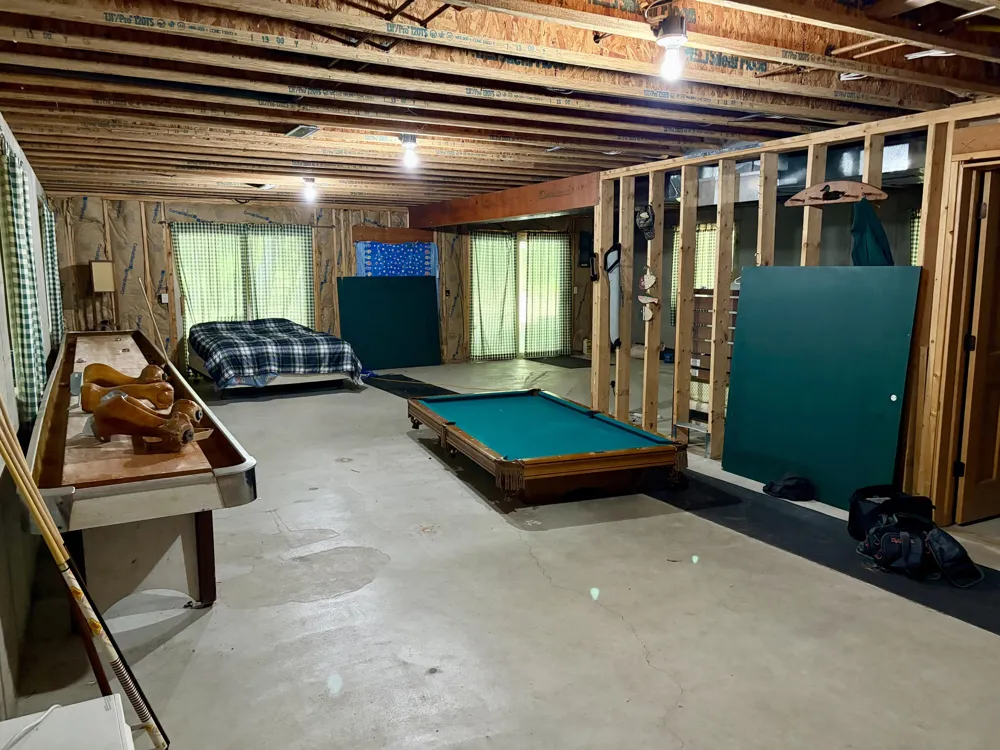 5797 S Woods Road Logan Township, MI 49402