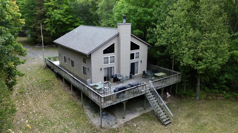 5797 S Woods Road Logan Township, MI 49402