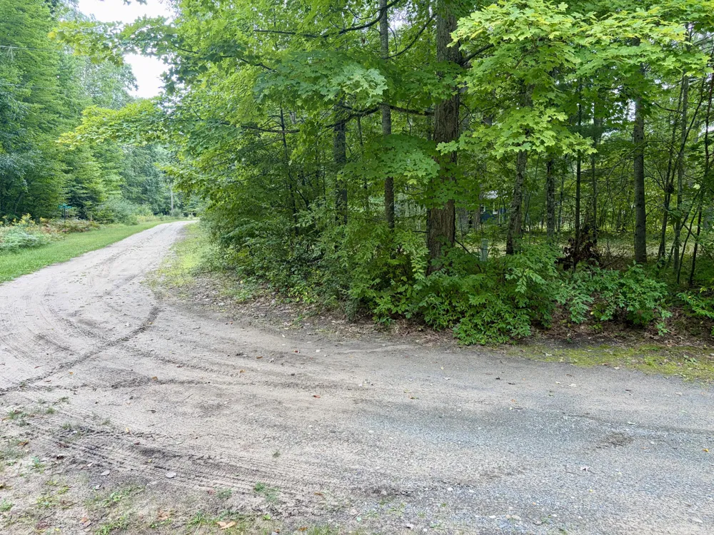 5797 S Woods Road Logan Township, MI 49402