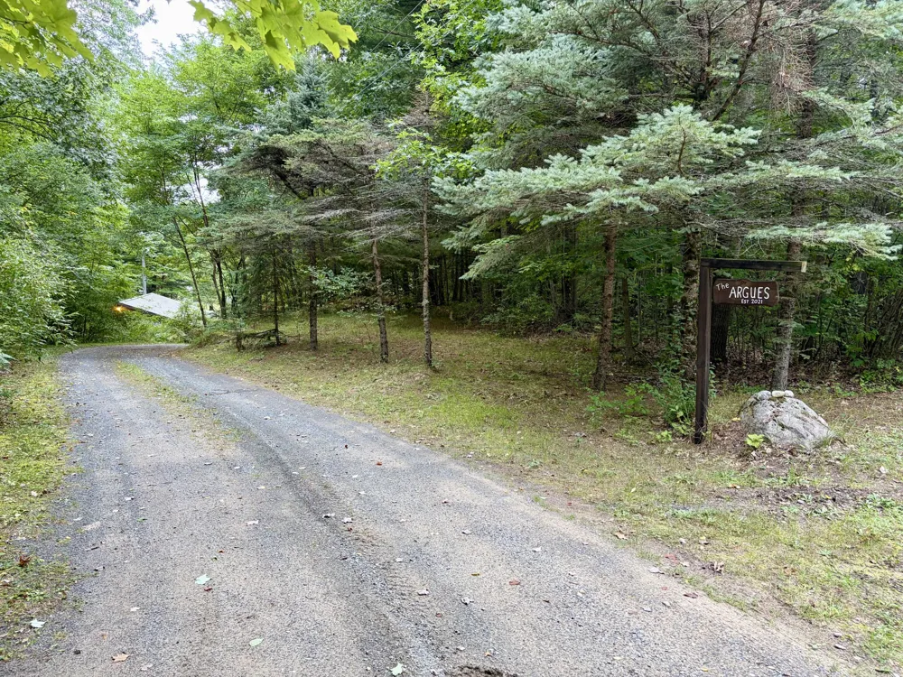 5797 S Woods Road Logan Township, MI 49402