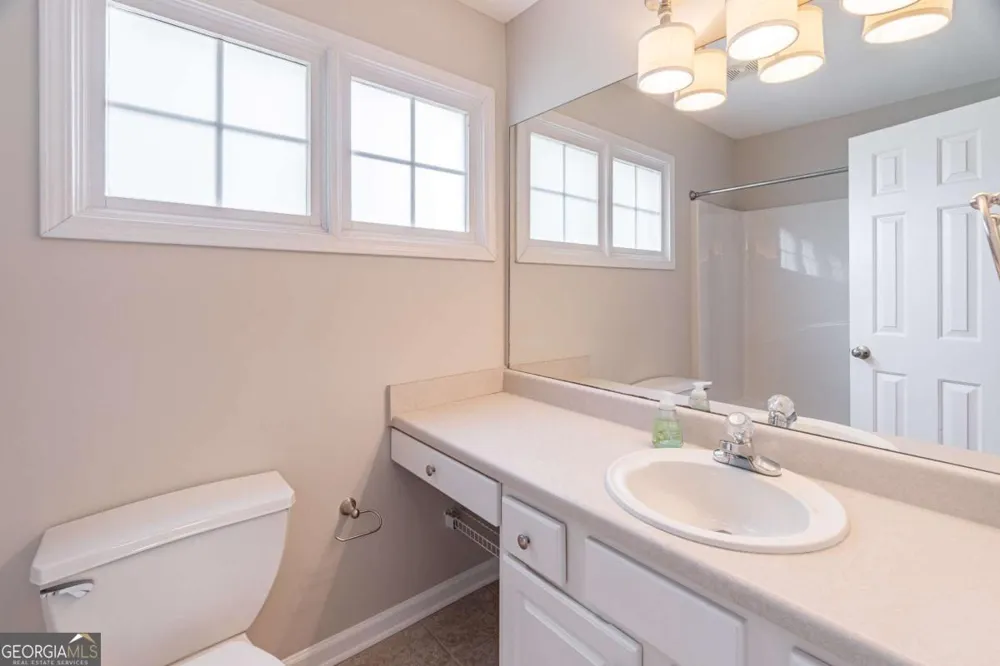 2649 Waters Edge DR Gainesville, GA 30504