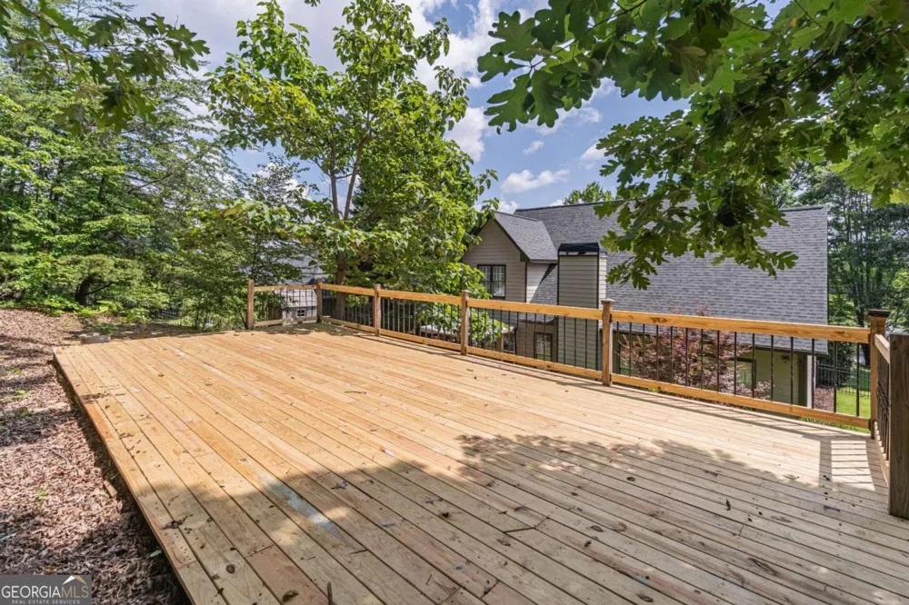 2649 Waters Edge DR Gainesville, GA 30504