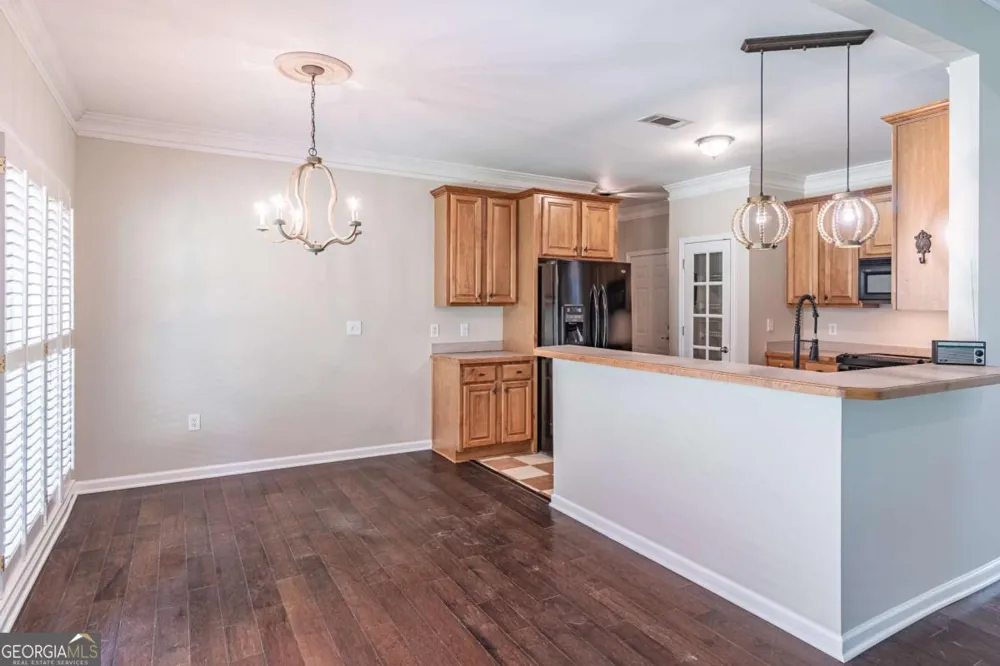 2649 Waters Edge DR Gainesville, GA 30504