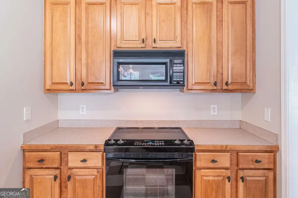 2649 Waters Edge DR Gainesville, GA 30504