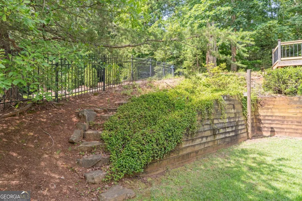 2649 Waters Edge DR Gainesville, GA 30504