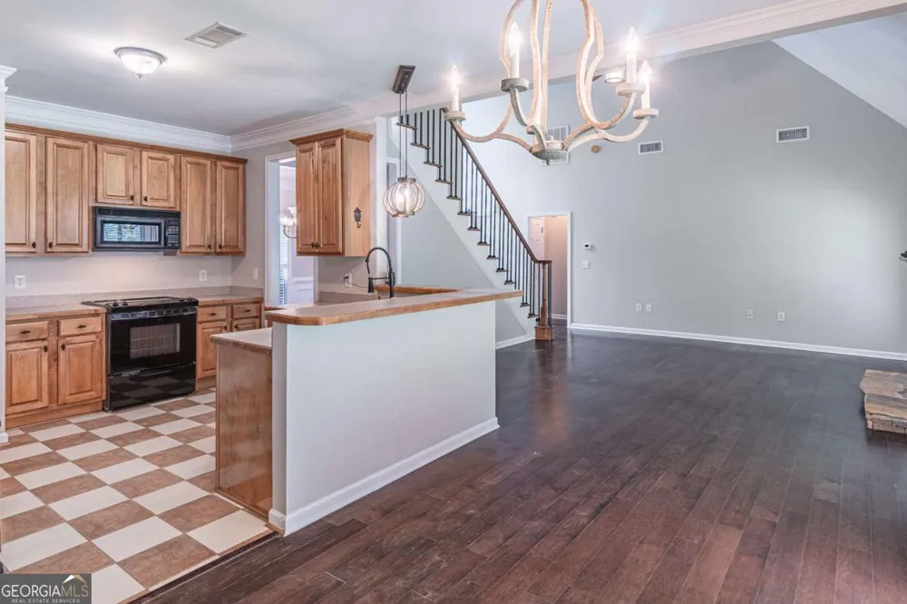 2649 Waters Edge DR Gainesville, GA 30504