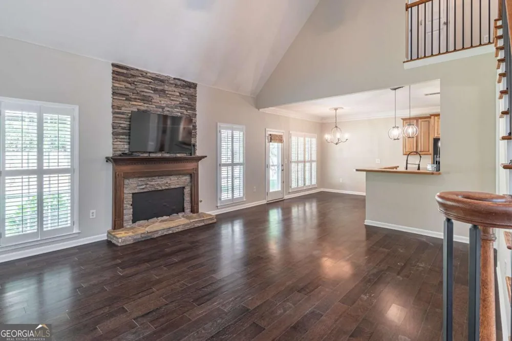 2649 Waters Edge DR Gainesville, GA 30504