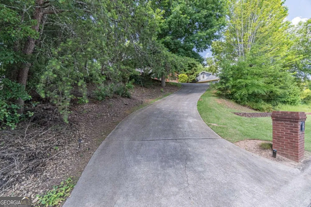 2649 Waters Edge DR Gainesville, GA 30504
