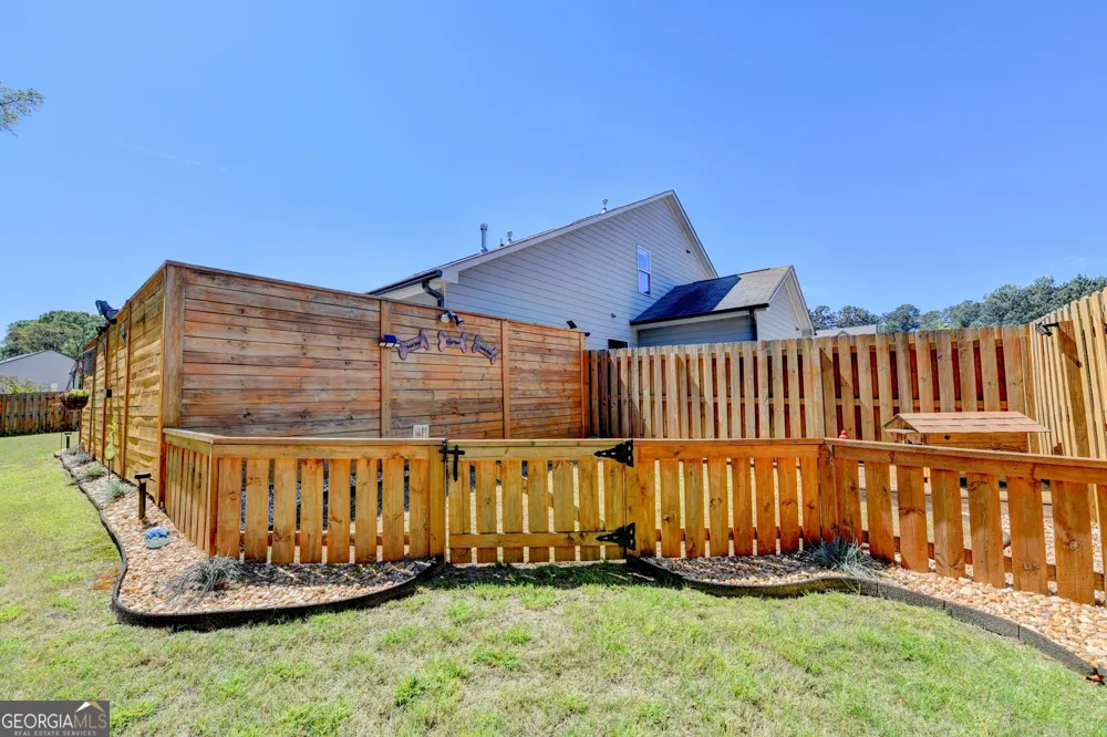 5198 Ashley DR SW Lilburn, GA 30047