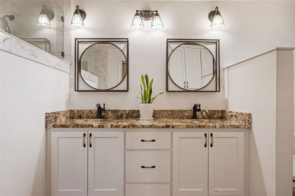 446 Roemer Road Elgin, TX 78621