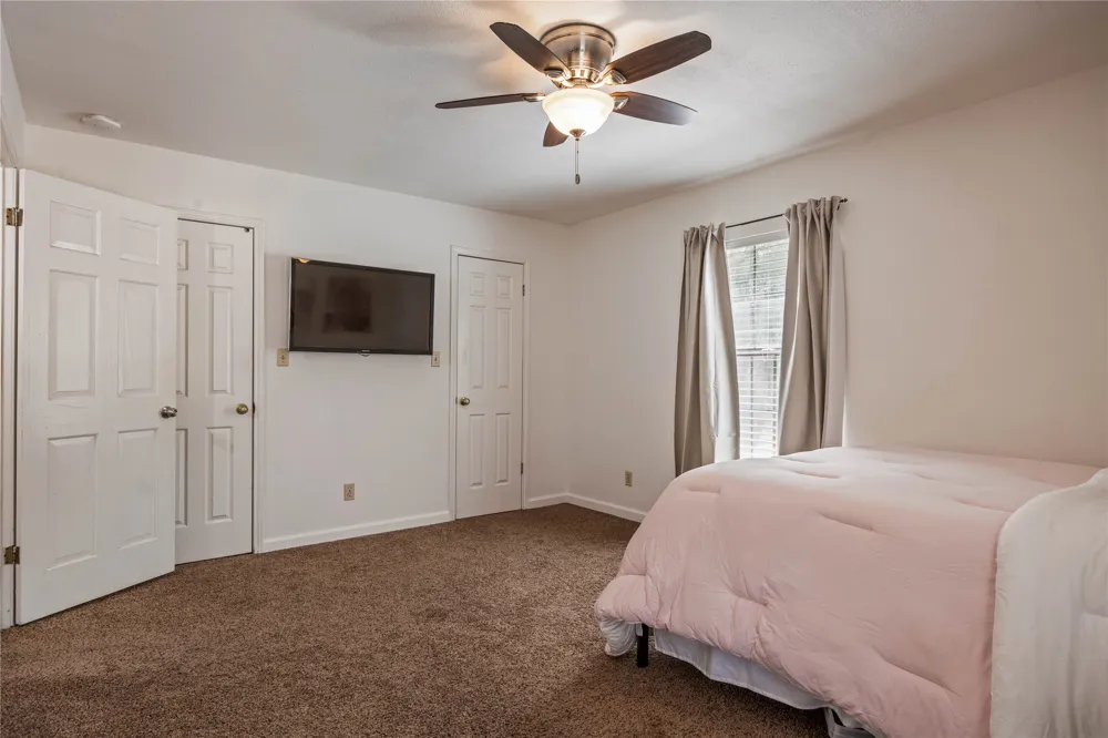 446 Roemer Road Elgin, TX 78621