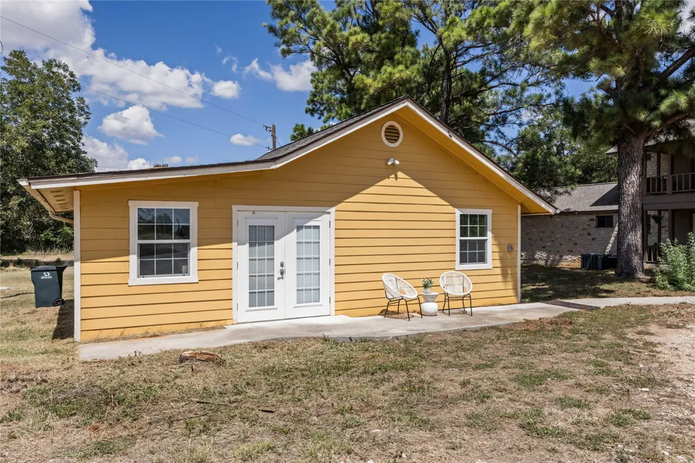 446 Roemer Road Elgin, TX 78621