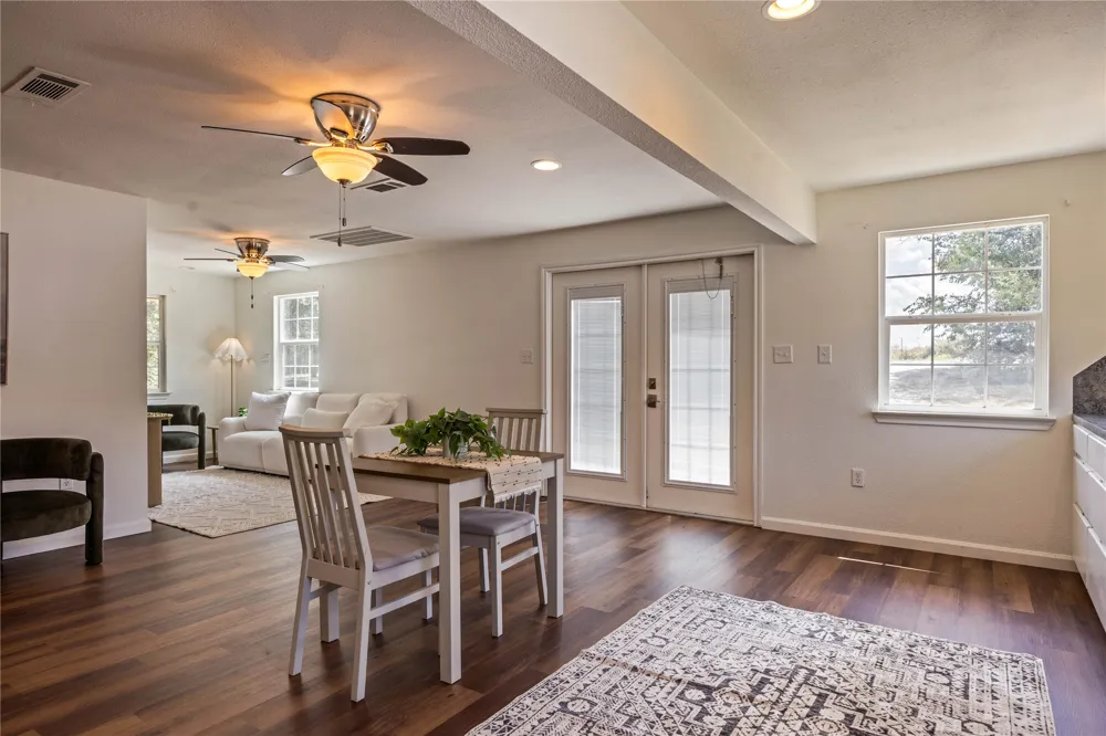 446 Roemer Road Elgin, TX 78621