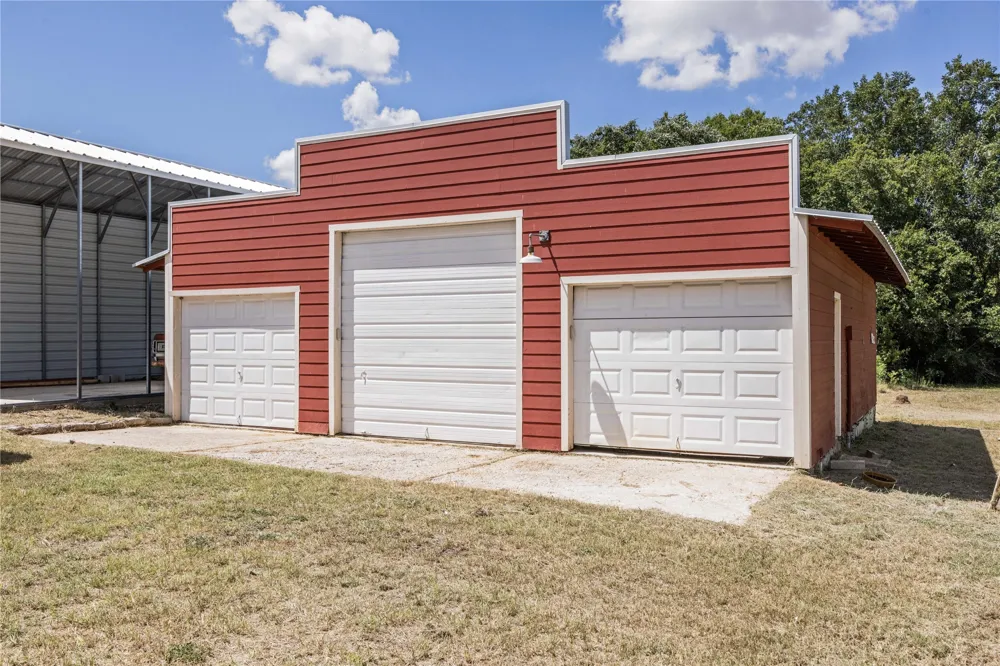 446 Roemer Road Elgin, TX 78621