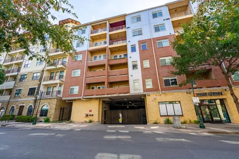 910 W 25th Street #504