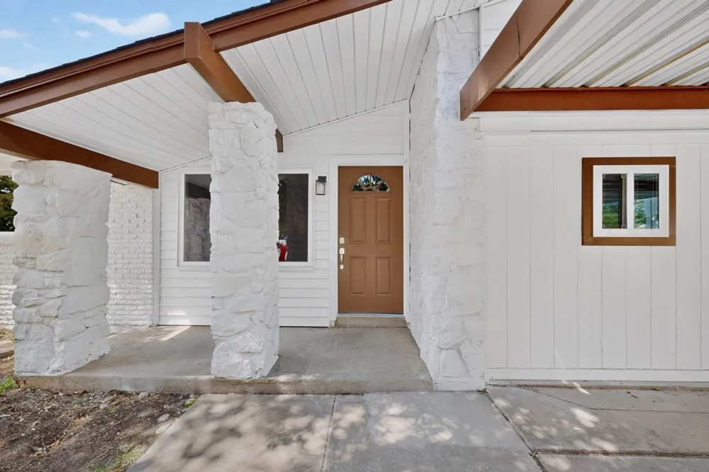 200 Opal Street Saginaw, TX 76179