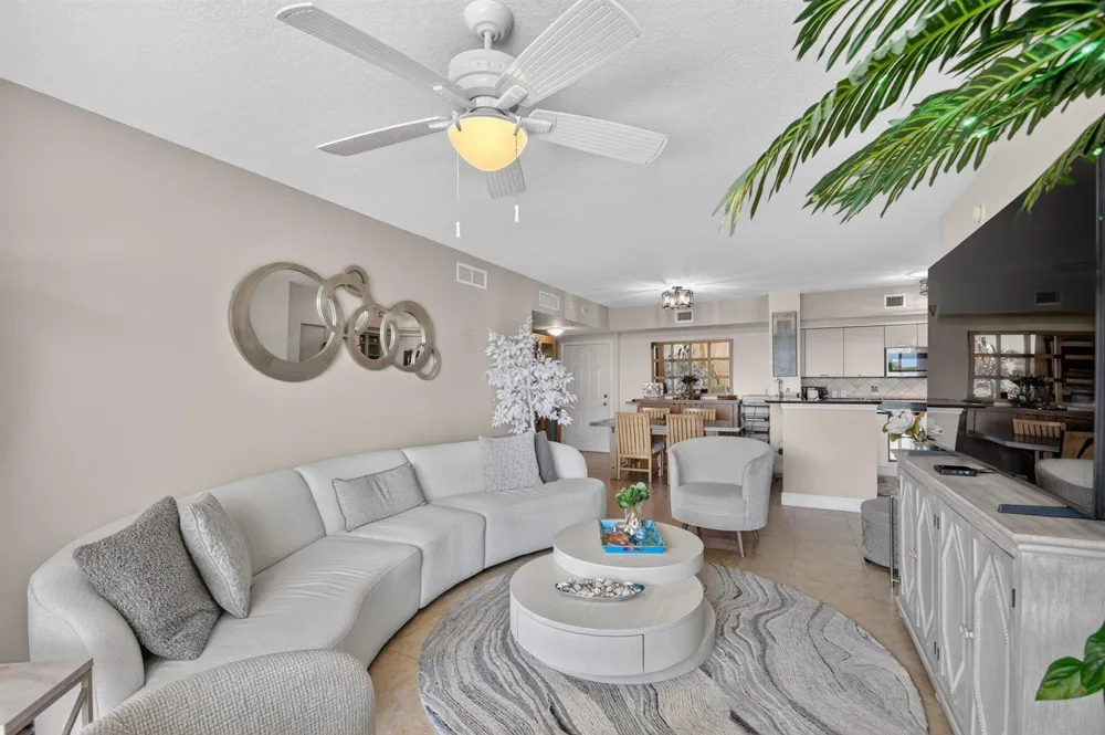 700 E BOYNTON BEACH BOULEVARD #410 Boynton Beach, FL 33435