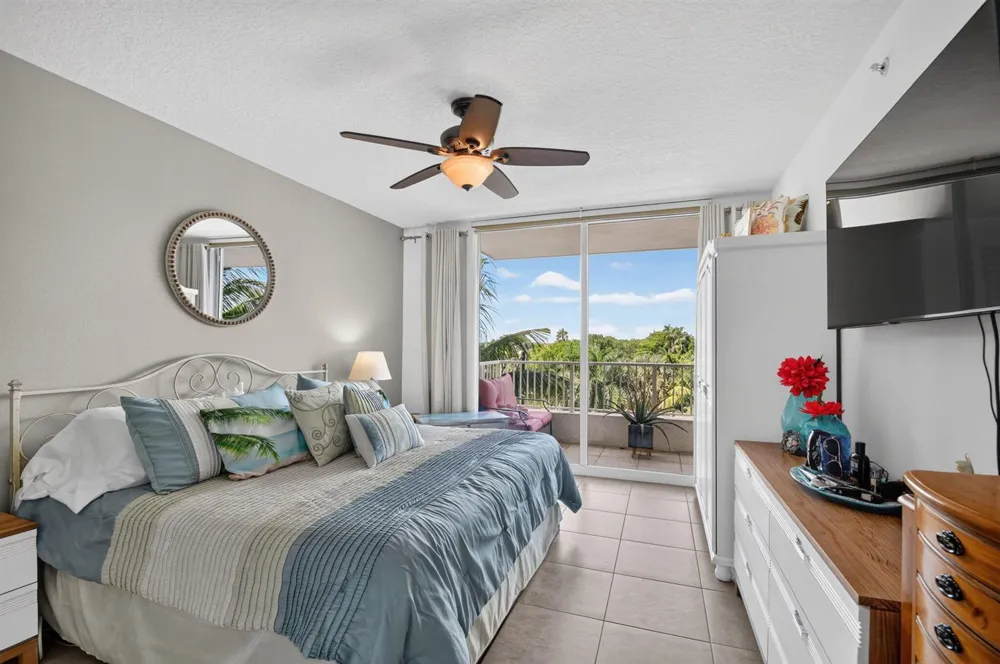 700 E BOYNTON BEACH BOULEVARD #410 Boynton Beach, FL 33435