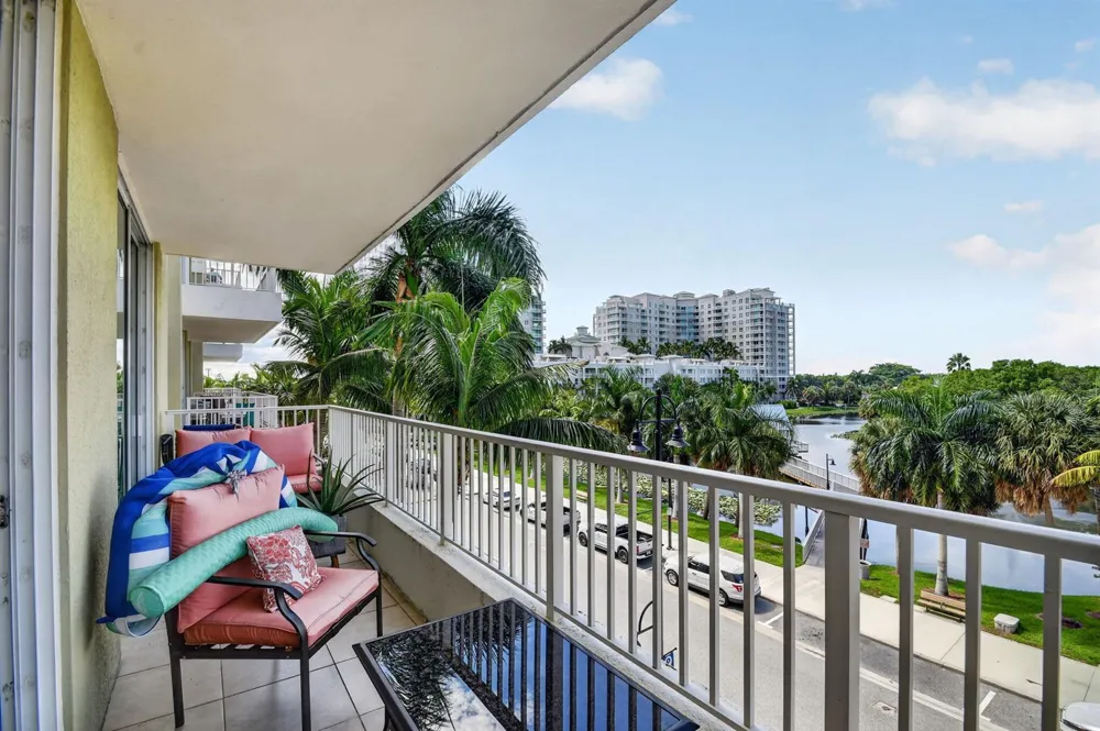 700 E BOYNTON BEACH BOULEVARD #410 Boynton Beach, FL 33435