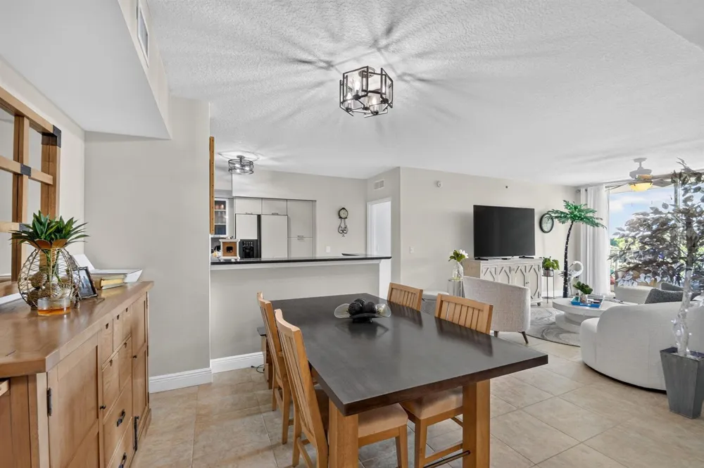 700 E BOYNTON BEACH BOULEVARD #410 Boynton Beach, FL 33435