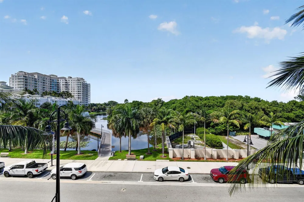 700 E BOYNTON BEACH BOULEVARD #410 Boynton Beach, FL 33435