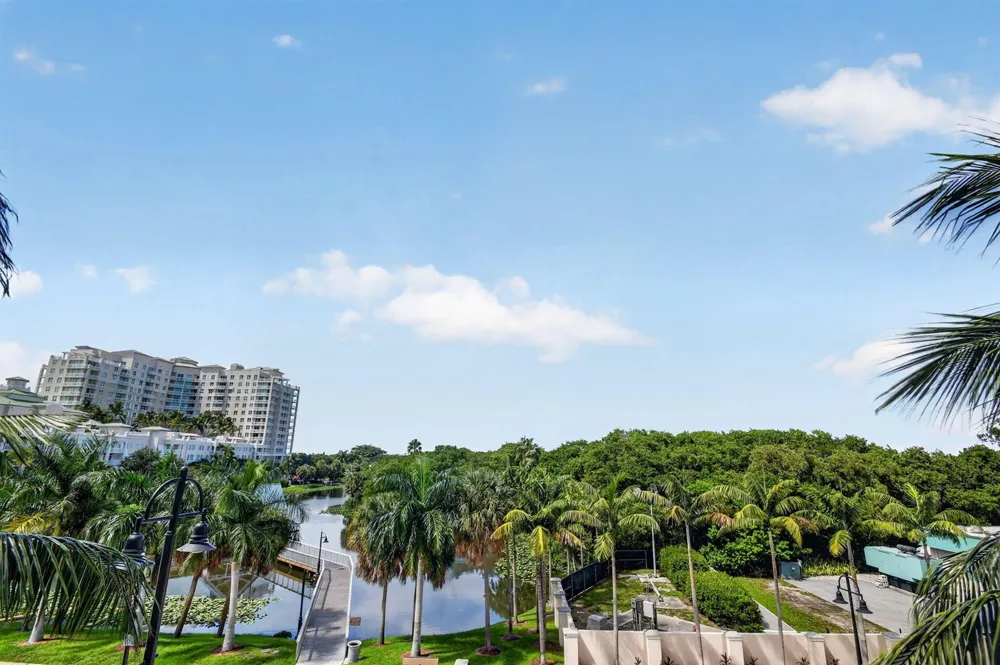 700 E BOYNTON BEACH BOULEVARD #410 Boynton Beach, FL 33435