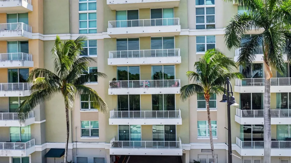 700 E BOYNTON BEACH BOULEVARD #410 Boynton Beach, FL 33435
