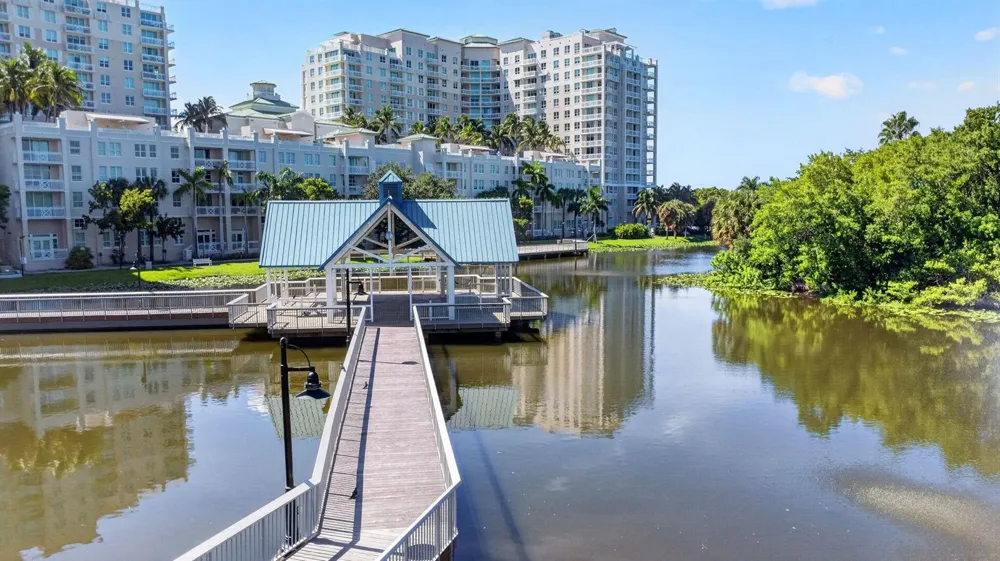 700 E BOYNTON BEACH BOULEVARD #410 Boynton Beach, FL 33435