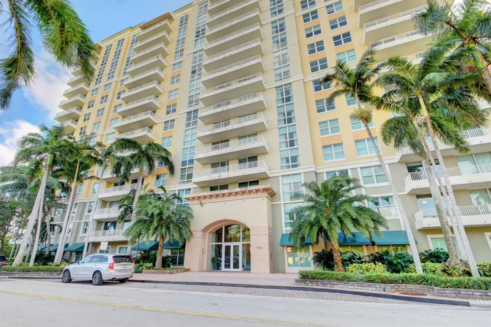 700 E BOYNTON BEACH BOULEVARD #410 Boynton Beach, FL 33435