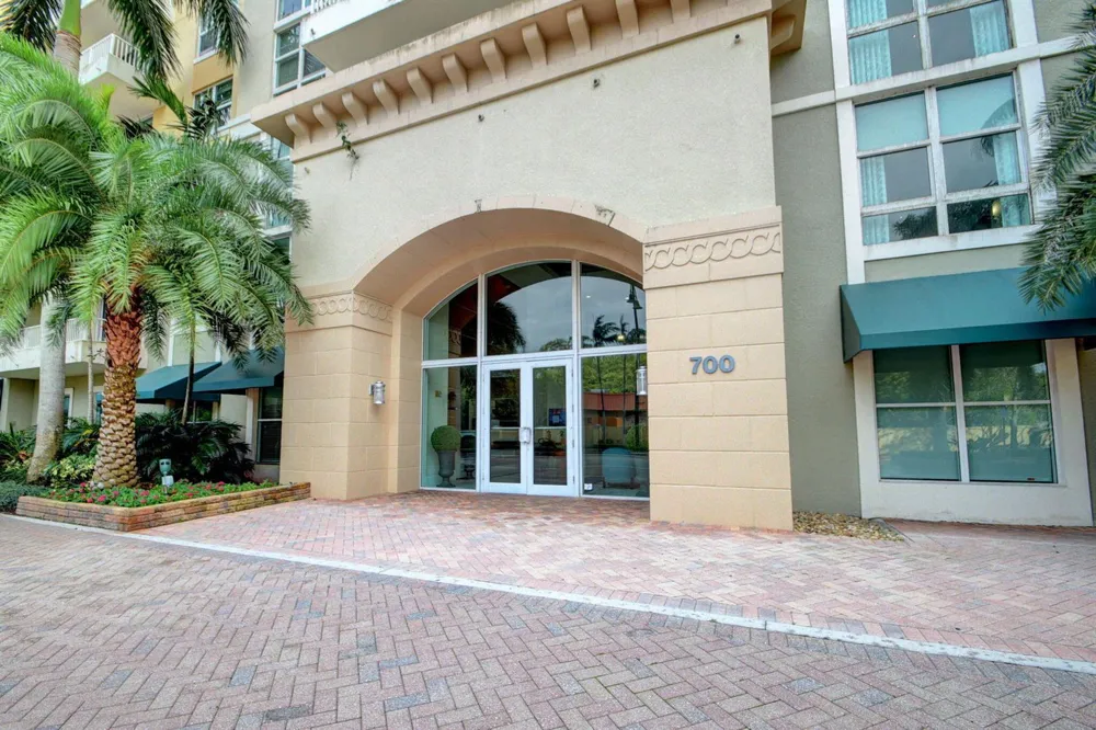 700 E BOYNTON BEACH BOULEVARD #410 Boynton Beach, FL 33435