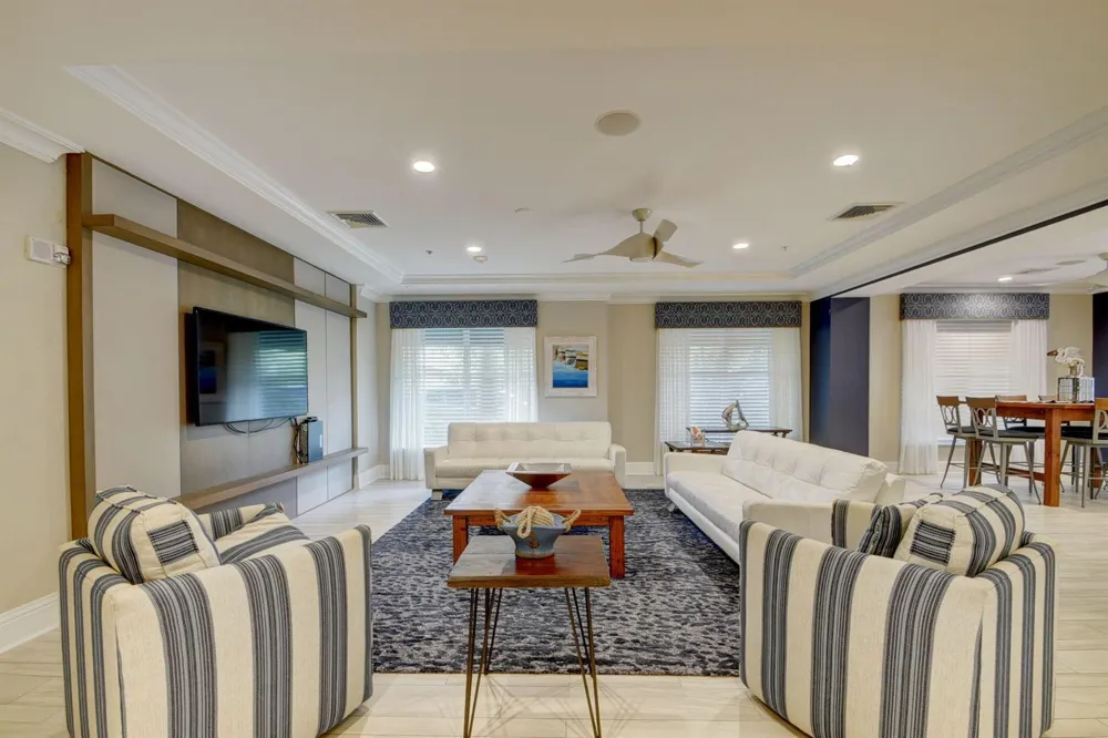 700 E BOYNTON BEACH BOULEVARD #410 Boynton Beach, FL 33435