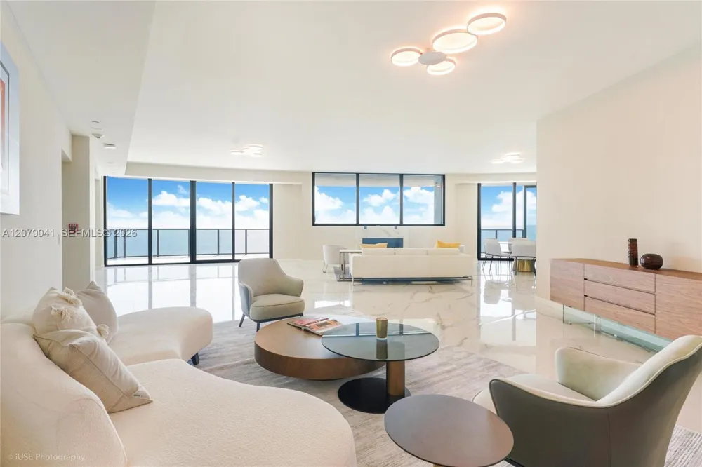 18555 Collins Ave #1901 Sunny Isles Beach, FL 33160