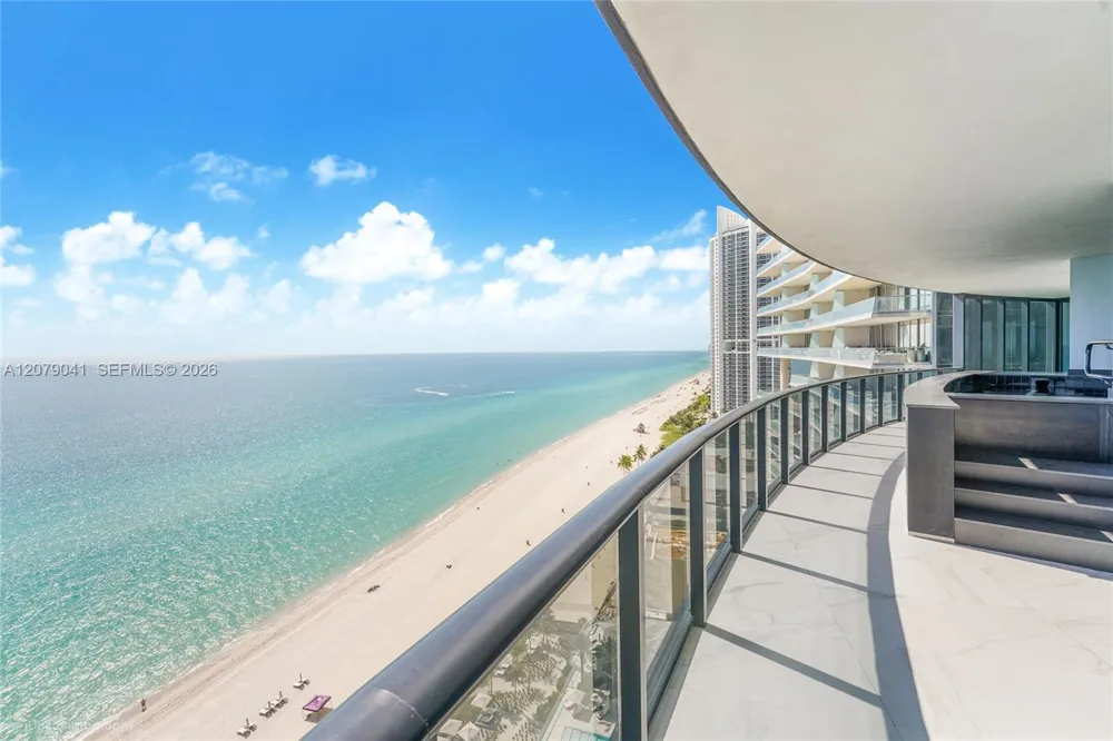 18555 Collins Ave #1901 Sunny Isles Beach, FL 33160