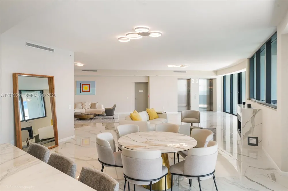 18555 Collins Ave #1901 Sunny Isles Beach, FL 33160