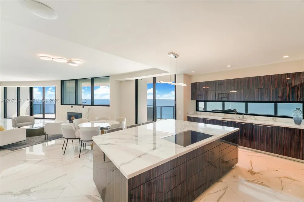 18555 Collins Ave #1901 Sunny Isles Beach, FL 33160