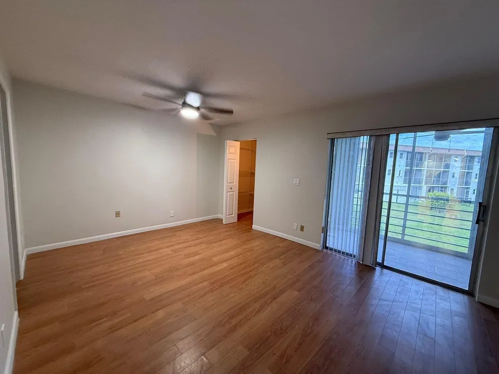 2200 SPRINGDALE BOULEVARD #206 Palm Springs, FL 33461