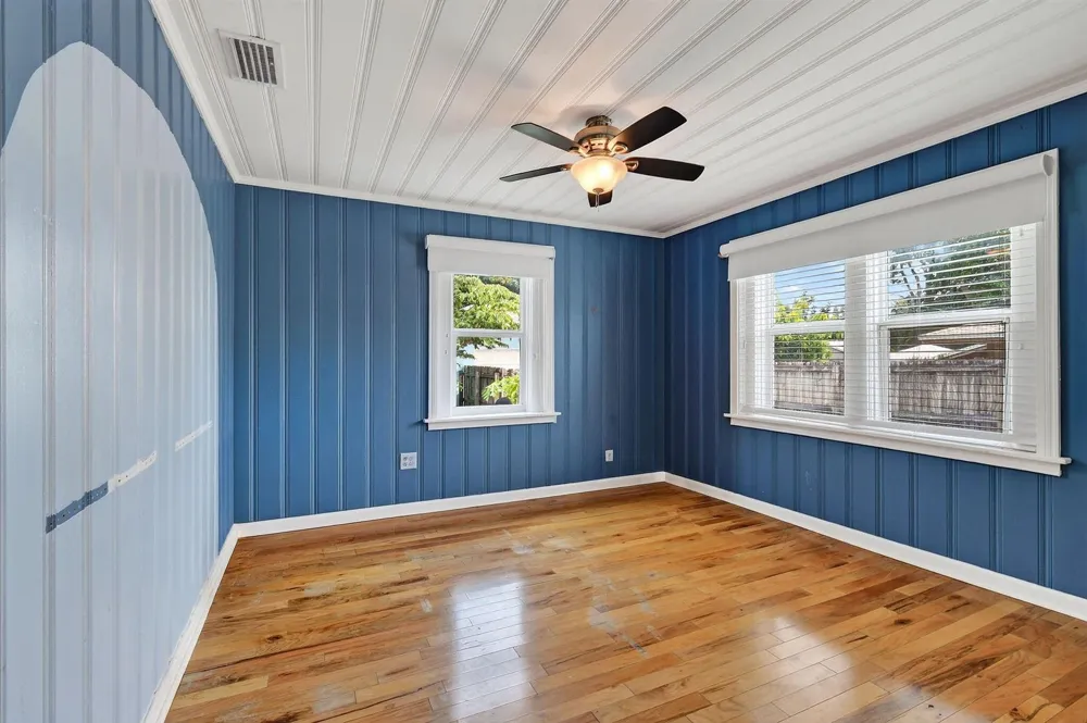 411 Evergreen Drive Lake Park, FL 33403