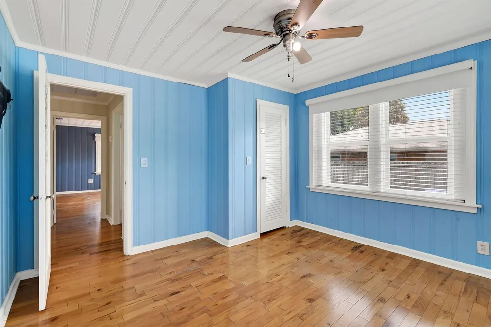 411 Evergreen Drive Lake Park, FL 33403