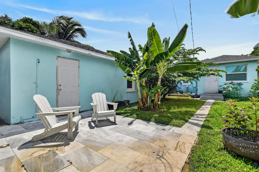 411 Evergreen Drive Lake Park, FL 33403