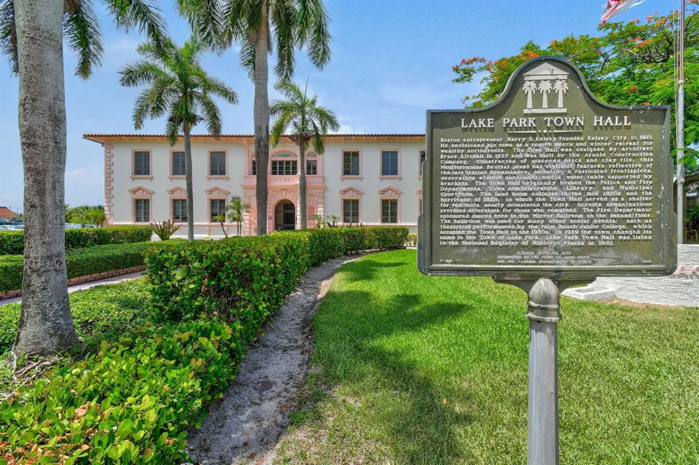 411 Evergreen Drive Lake Park, FL 33403