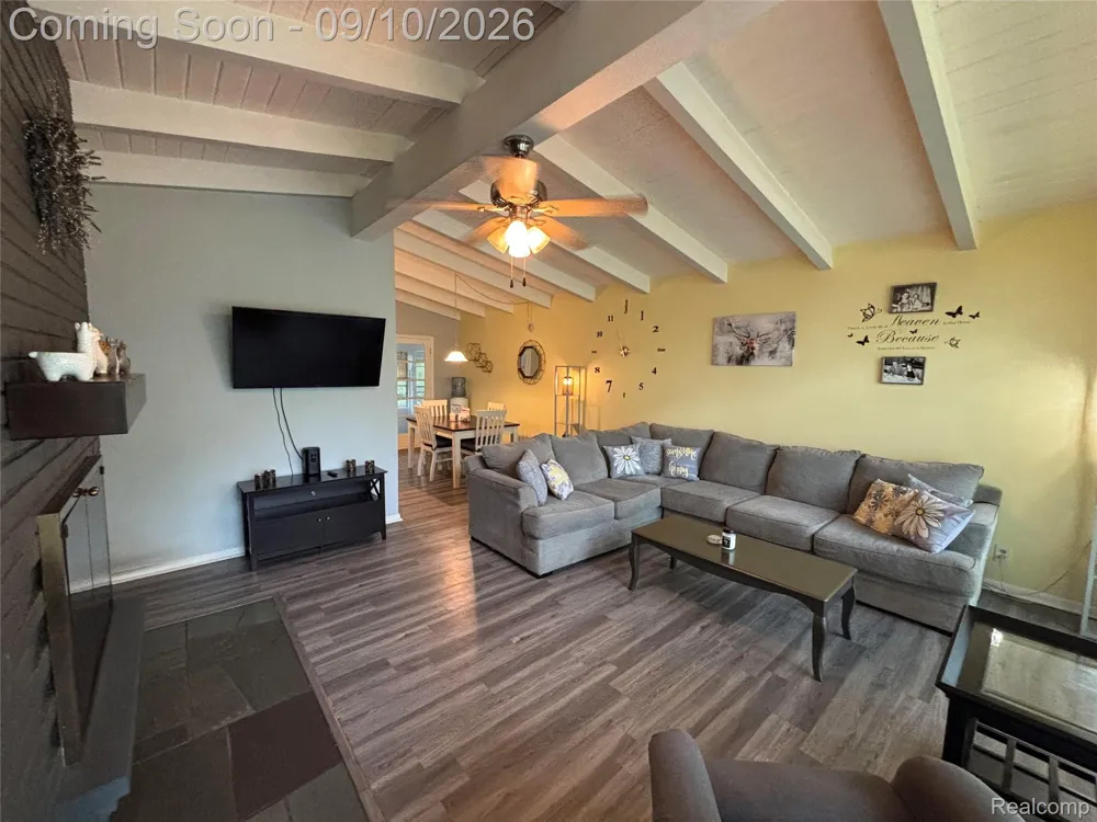 1359 Westwood Drive Flint Charter Township, MI 48532