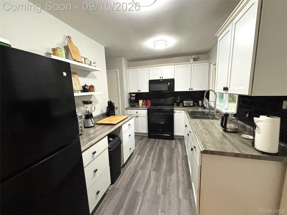 1359 Westwood Drive Flint Charter Township, MI 48532