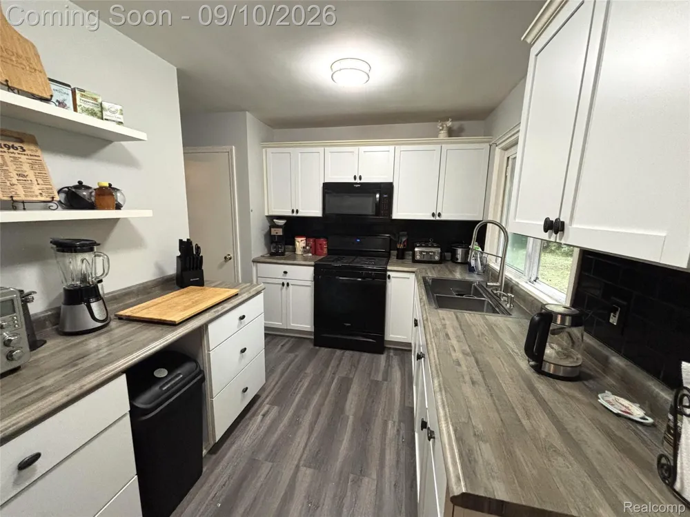 1359 Westwood Drive Flint Charter Township, MI 48532