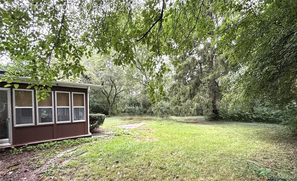 1359 Westwood Drive Flint Charter Township, MI 48532