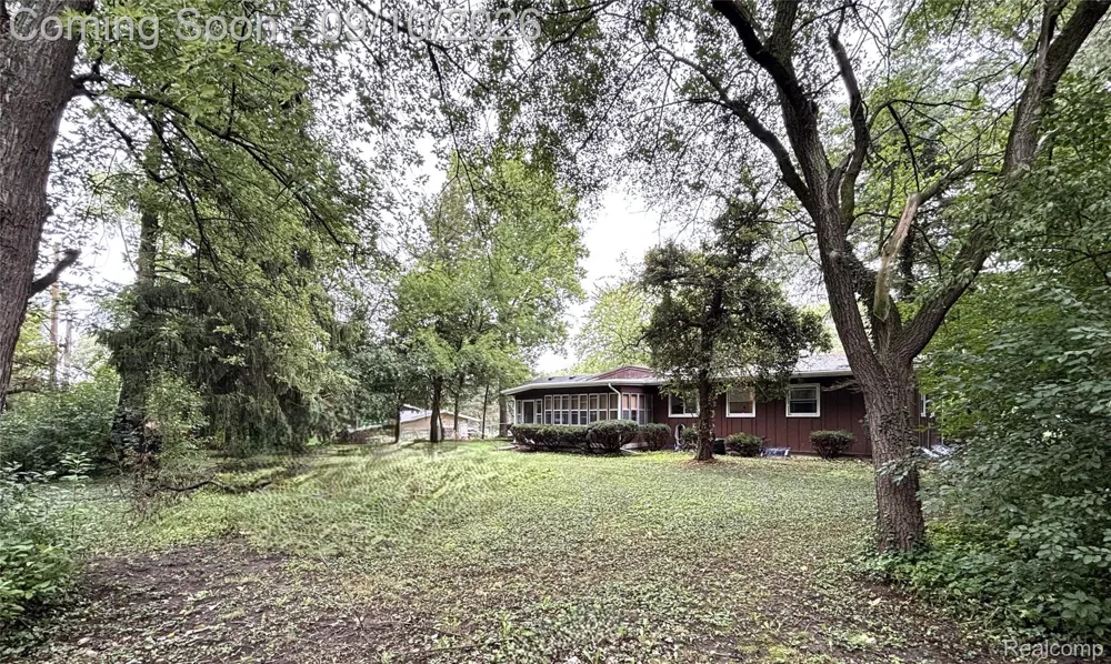 1359 Westwood Drive Flint Charter Township, MI 48532