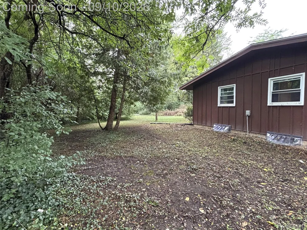 1359 Westwood Drive Flint Charter Township, MI 48532