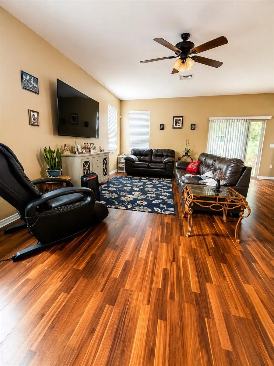 8309 TIDAL BREEZE DRIVE Riverview, FL 33569