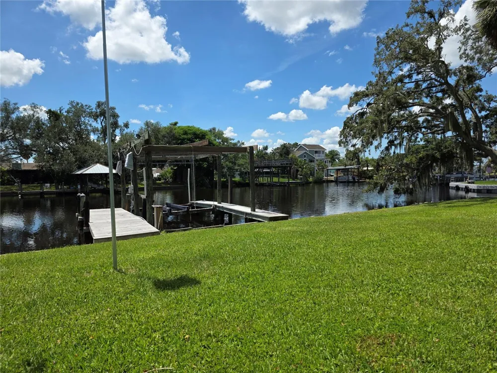 9303 ALICE LANE Riverview, FL 33578
